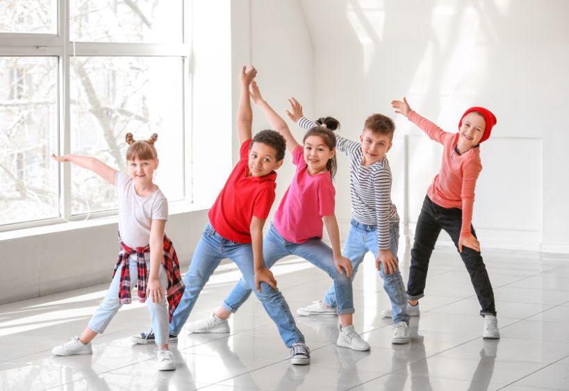 Kids dancing