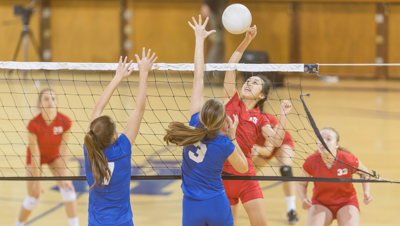 women playing volleyball