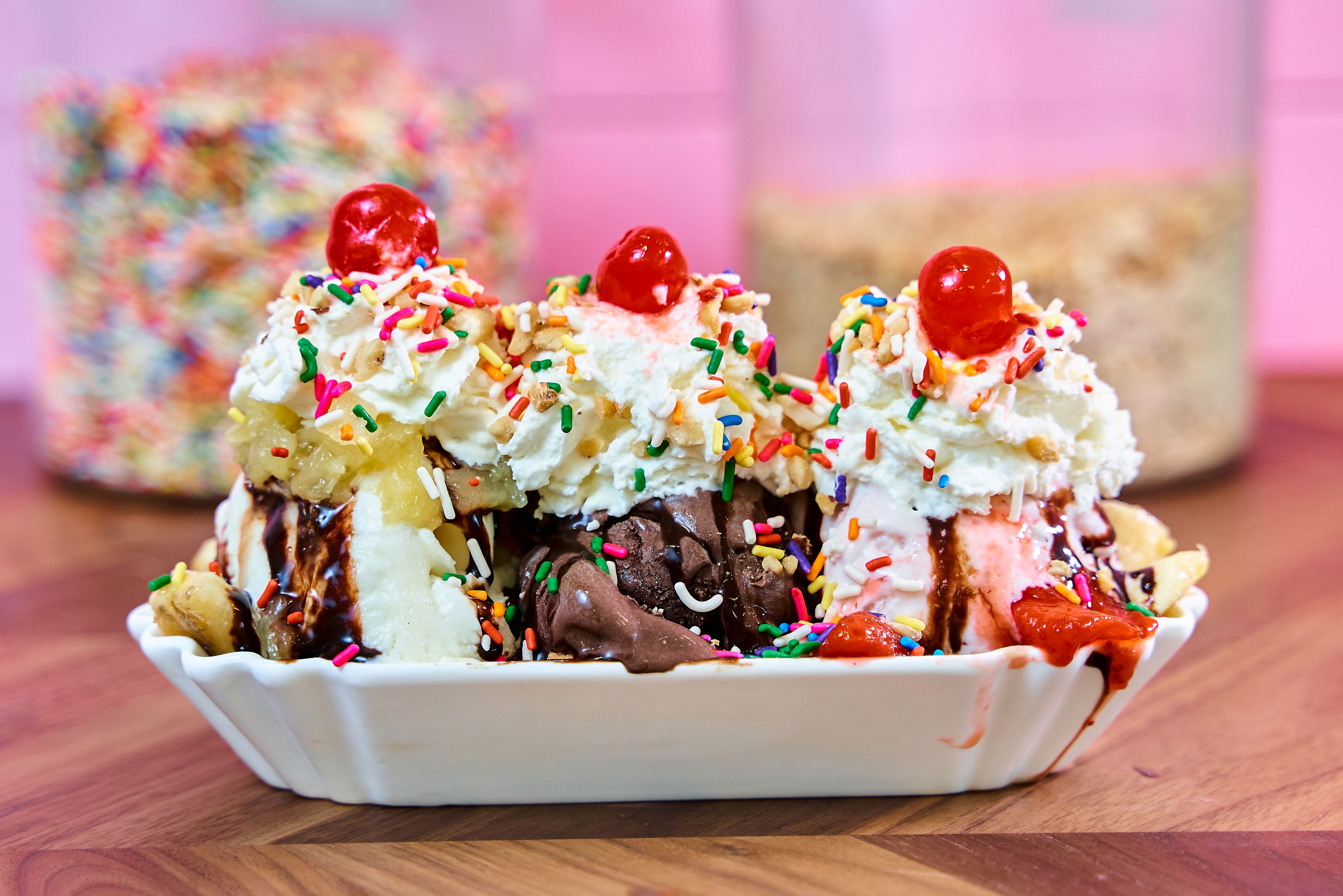 Ice cream sundae